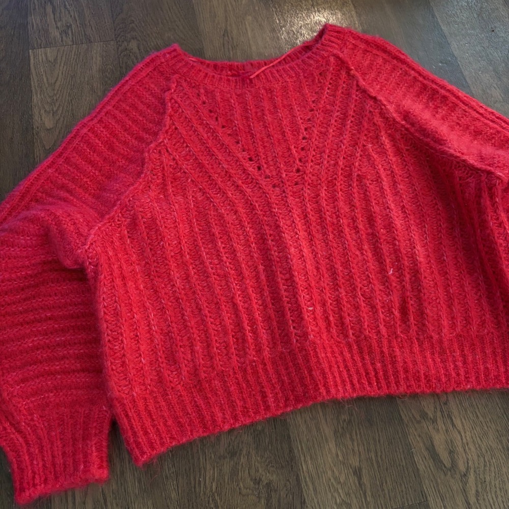 Modern Women's Authentic Free People Chunky Knit Boxy Red Puffy Sleeve Sweater - Picture 7 of 10